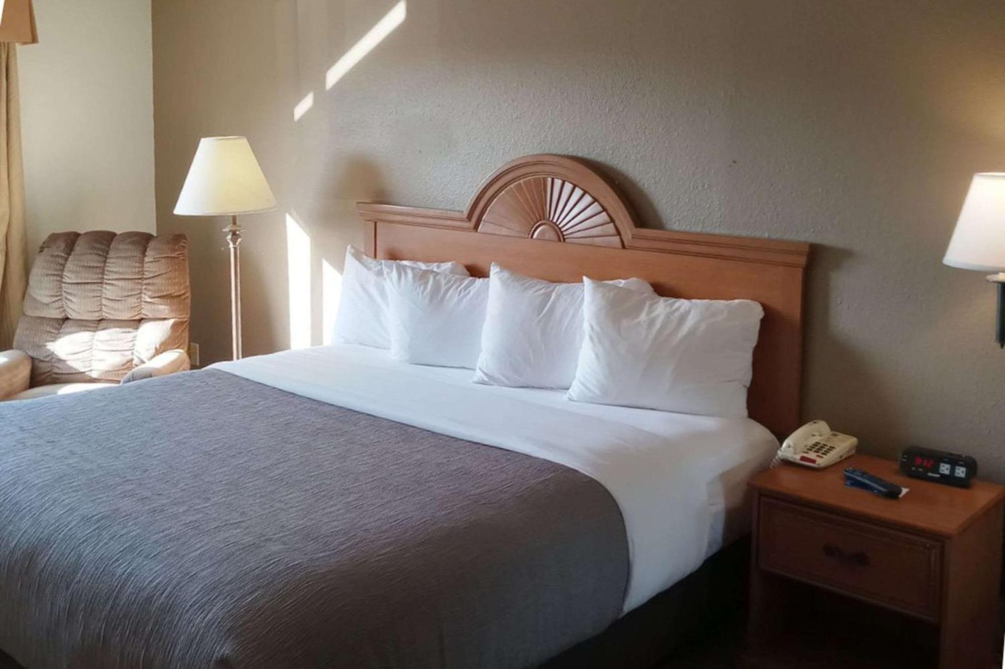 Quality Inn Huntington Exterior foto
